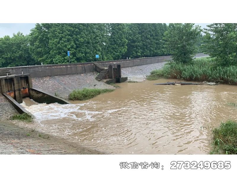 鹰潭堤坝排涝闸