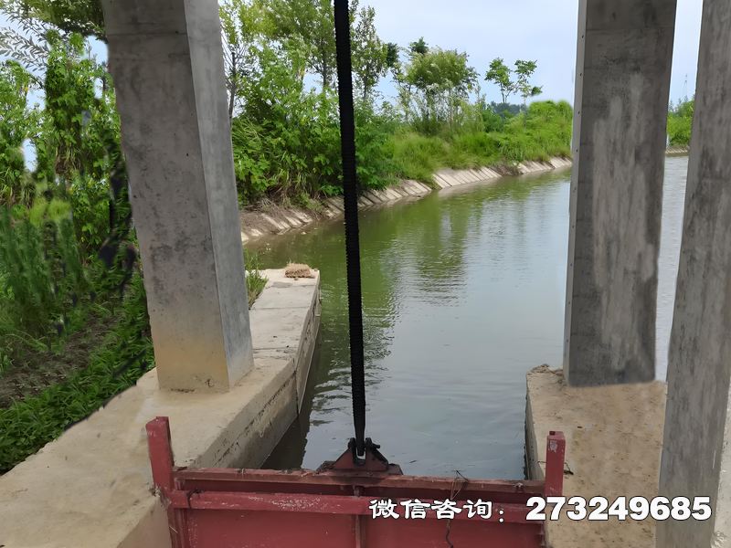 鹤岗低水头河道闸