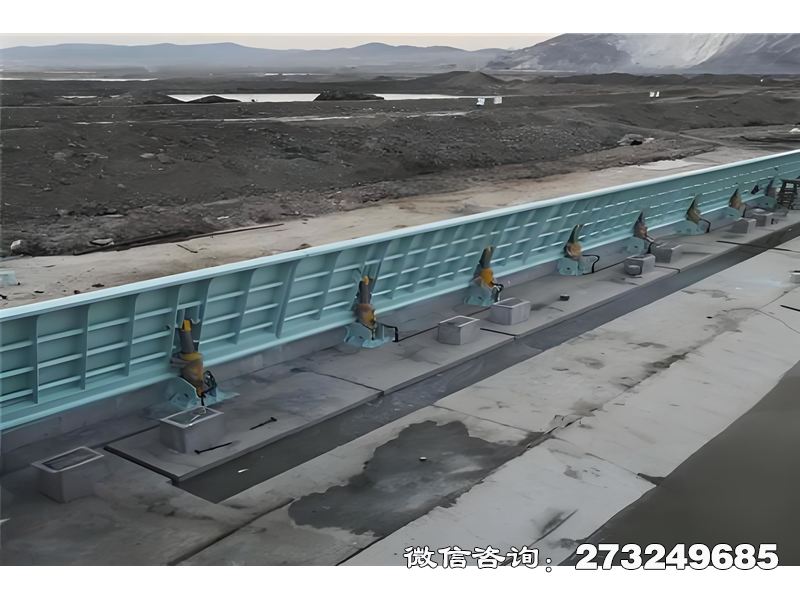龙湖景观溢流钢坝